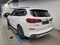 Vue de l’arrière gauche