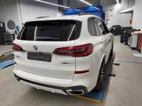 Vue de l’arrière droit