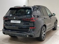 Pogled od pozadi desno