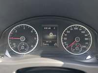 Pohľad na združený prístroj na palubnej doske