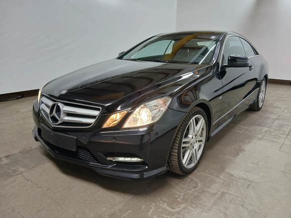 Náhled zpředu zleva