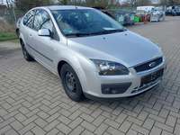 Skats no labās puses priekšā