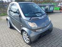 Skats no labās puses priekšā