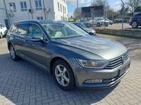 Skats no labās puses priekšā