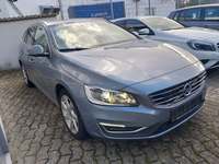 Skats no labās puses priekšā