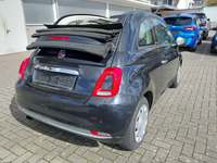 Skats no labās puses aizmugurē