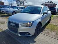 Skats no kreisās puses priekšā