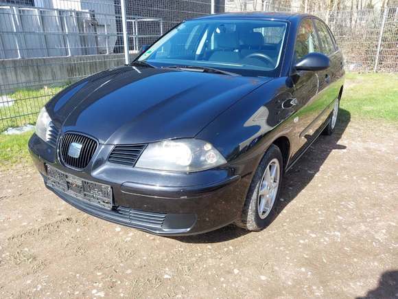 Skats no kreisās puses priekšā