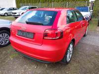 Skats no labās puses aizmugurē