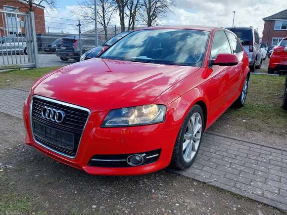 Skats no kreisās puses priekšā