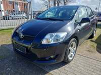 Skats no kreisās puses priekšā