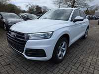 Skats no kreisās puses priekšā