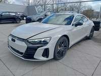 Skats no kreisās puses priekšā