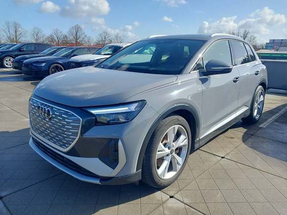 Skats no kreisās puses priekšā