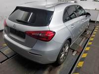 Skats no labās puses aizmugurē