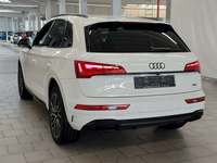 Vue de l’arrière gauche