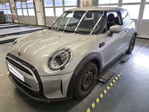 Pogled od napred levo