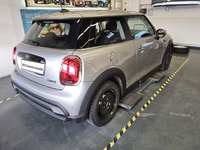 Pogled od pozadi desno