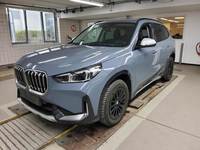 Pogled od napred levo