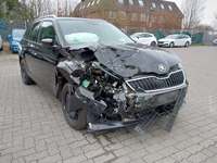 Pogled sprijeda desno