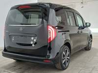 Widok z tyłu po stronie prawej