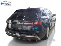 Skats no labās puses aizmugurē