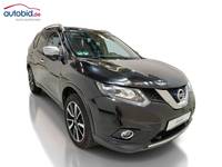 Skats no labās puses priekšā