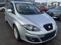 Pogled sprijeda desno