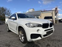 Pogled sprijeda desno