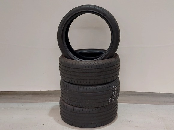 Vista delantera izquierda