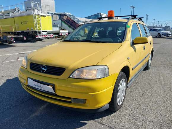 Вид спереди слева