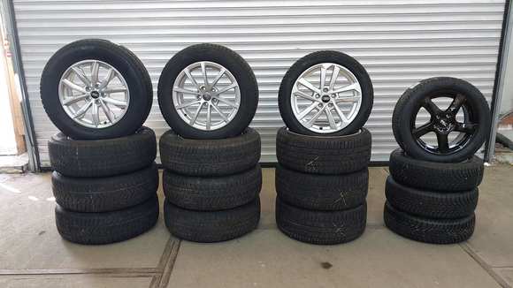 Skats no kreisās puses priekšā