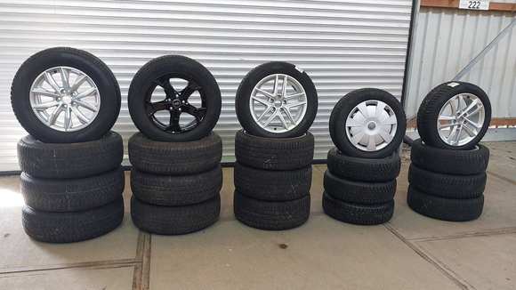 Skats no kreisās puses priekšā