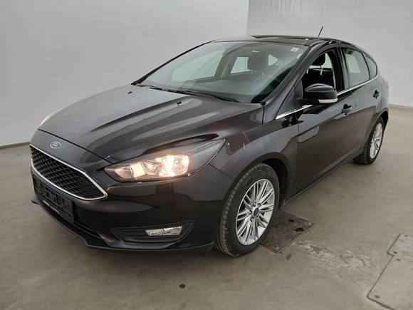 Pogled od napred levo