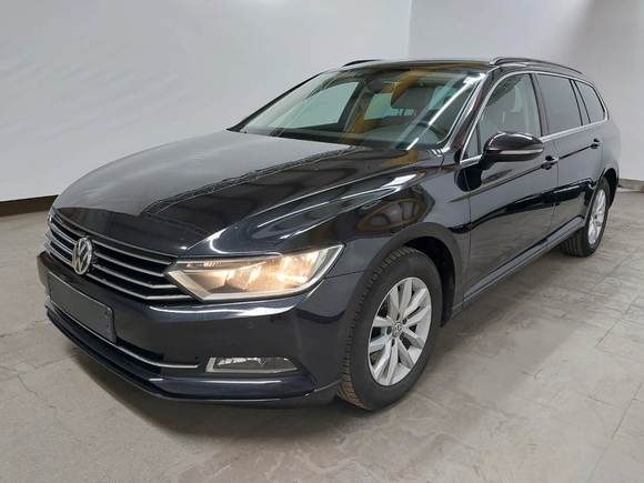 Skats no kreisās puses priekšā