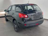 Вид сзади слева