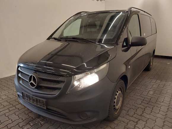 Vue de l’avant gauche