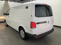 Вид сзади слева