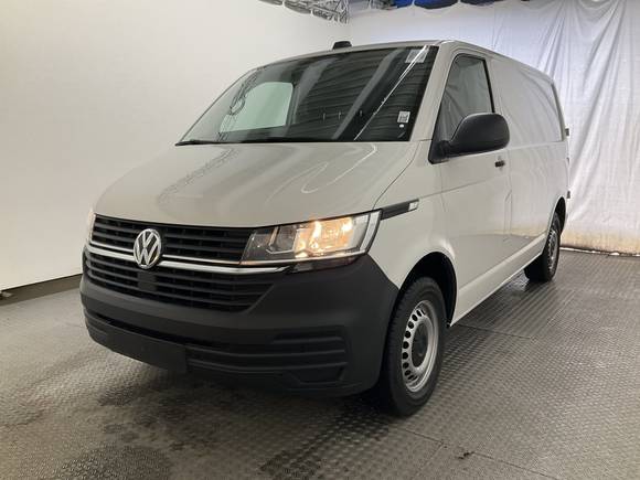 Вид спереди слева