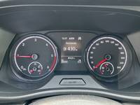 Вид на приборную панель