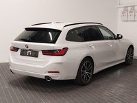 Pogled od pozadi desno