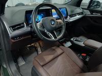 Вид на салон