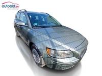 Skats no labās puses priekšā