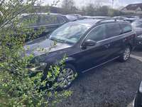 Skats no kreisās puses priekšā