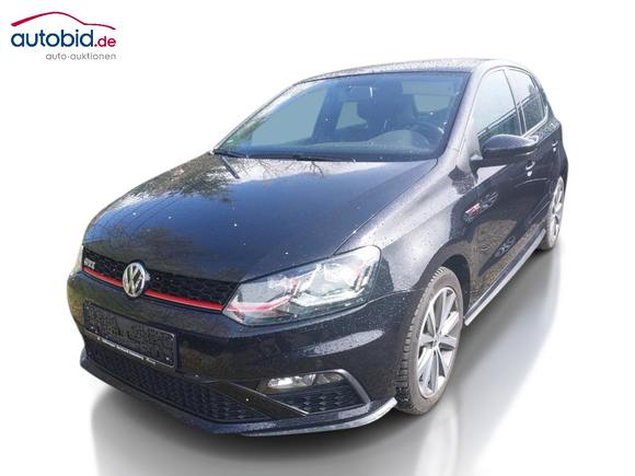 Skats no kreisās puses priekšā