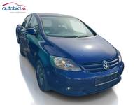 Skats no labās puses priekšā