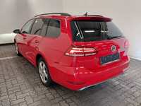 Vue de l’arrière gauche