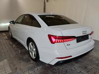 Pogled od pozadi levo