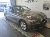 Náhled zpředu zprava