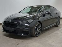 Вид спереди слева